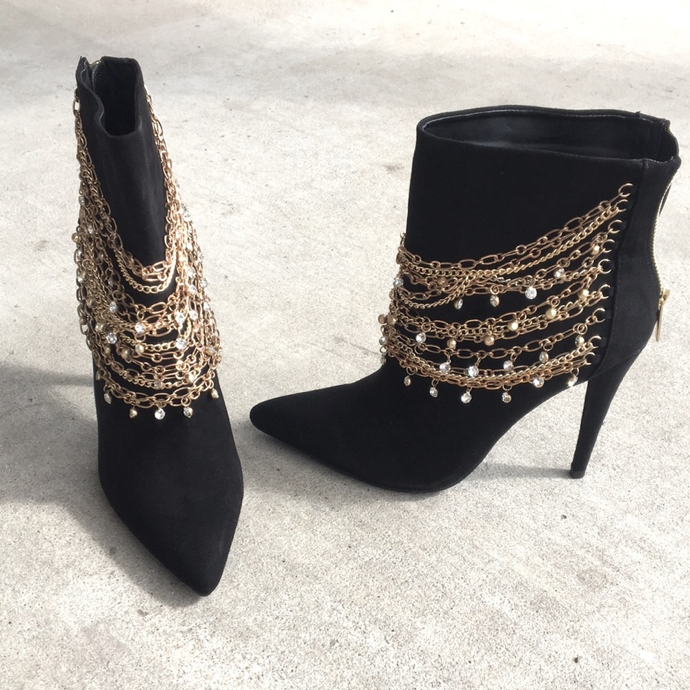 🖤💛Shoe Dazzle Heeled Booties🖤💛
